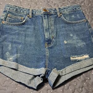 Forever 21 jean shorts size 26 waist